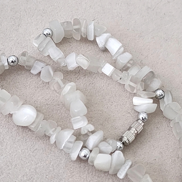 Clear and White Natural Quartz Stone Necklace with Heart Charm - Picture 8 of 8